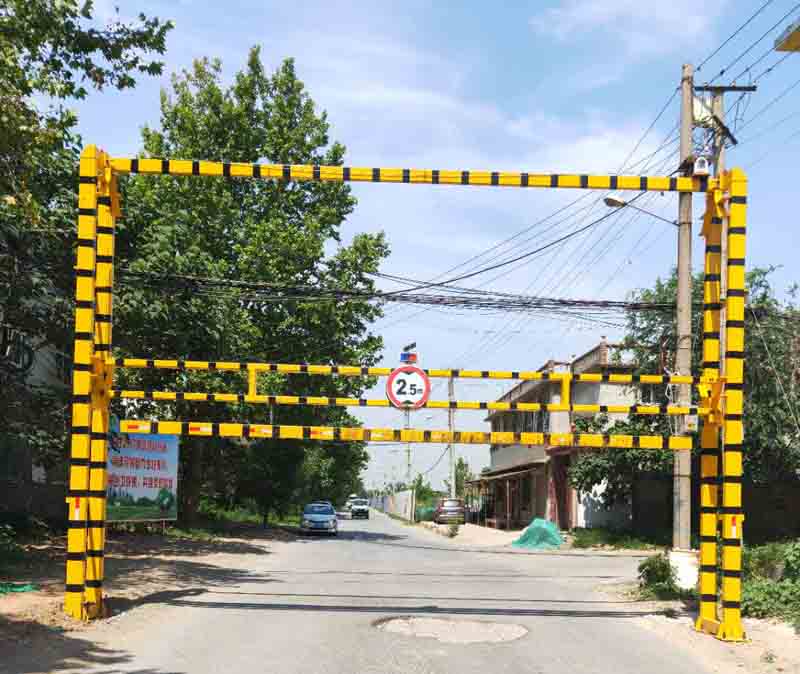 阿坝农村道路限高架